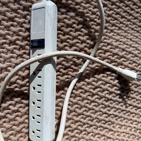 Power Strip & Extension Cord Utility Bundle Lot - Picture 8 of 10